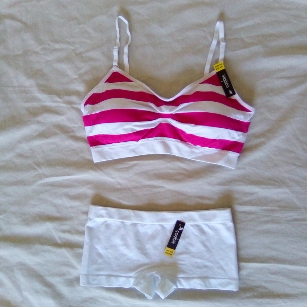 Coobie 2-Piece Seamless Scoopneck Bra and Boyshort Panty Set